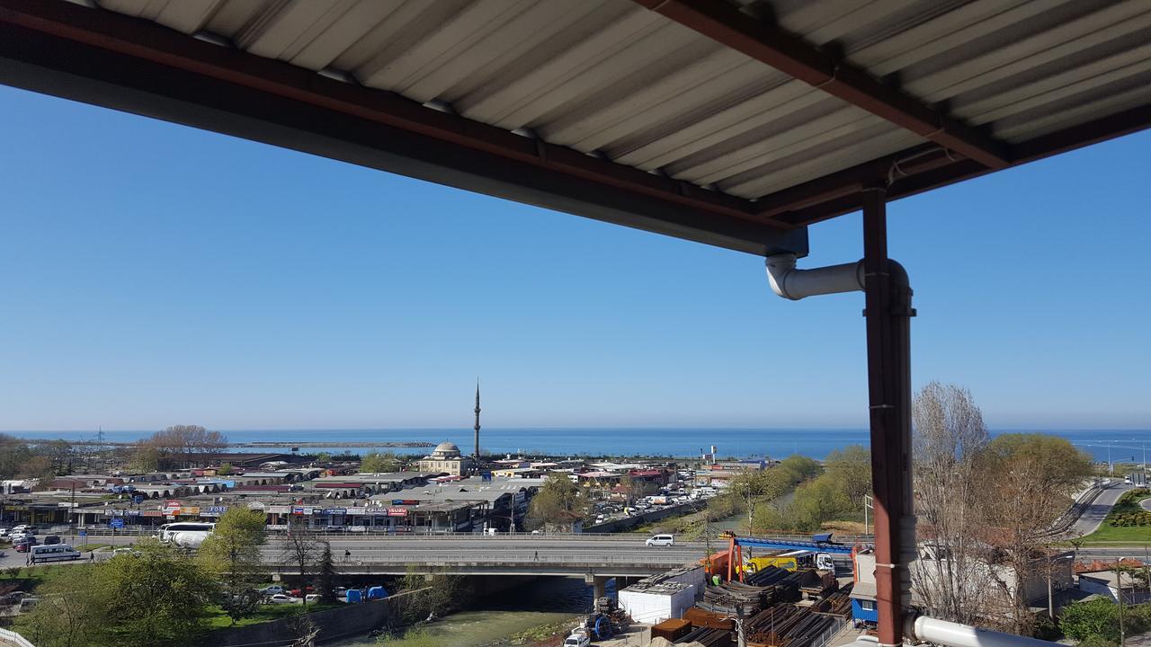 Sari Konak 61 Trabzon Quarto foto